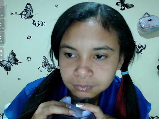 liz7skinny live cam on BongaCams