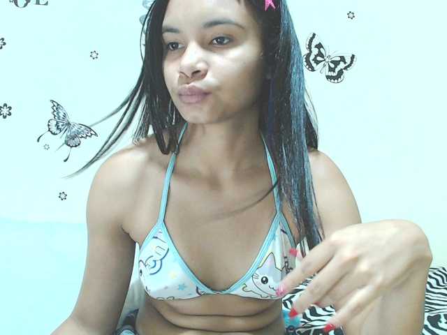liz7skinny live cam on BongaCams