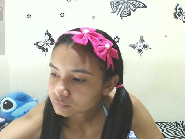 liz7skinny live cam on BongaCams
