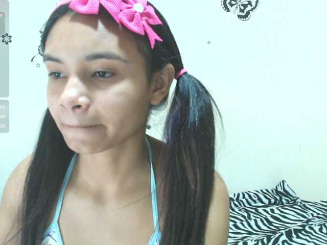 liz7skinny live cam on BongaCams