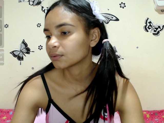 liz7skinny live cam on BongaCams