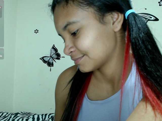 liz7skinny live cam on BongaCams