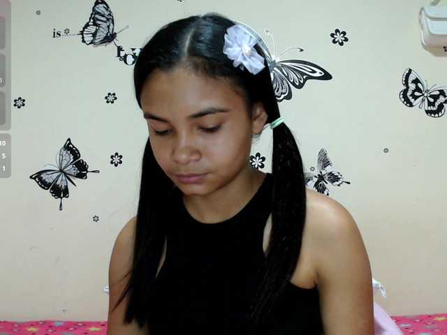 liz7skinny live webcam show