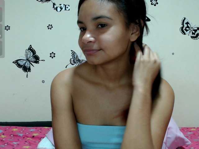 liz7skinny live cam on BongaCams