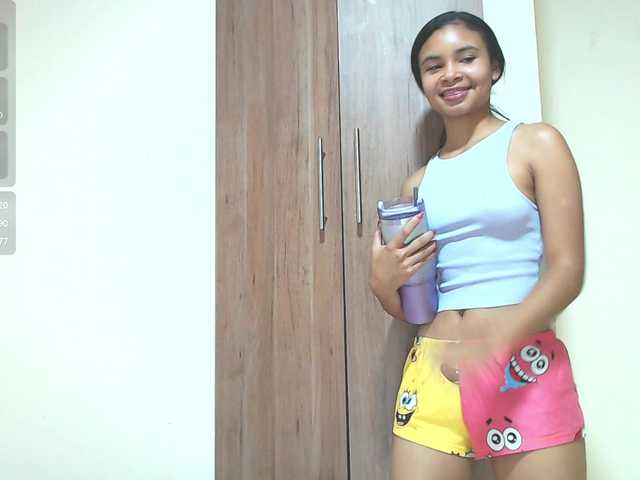 liz7skinny live cam on BongaCams