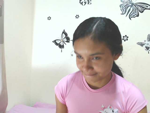 liz7skinny live cam on BongaCams