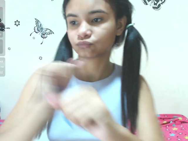liz7skinny live cam on BongaCams