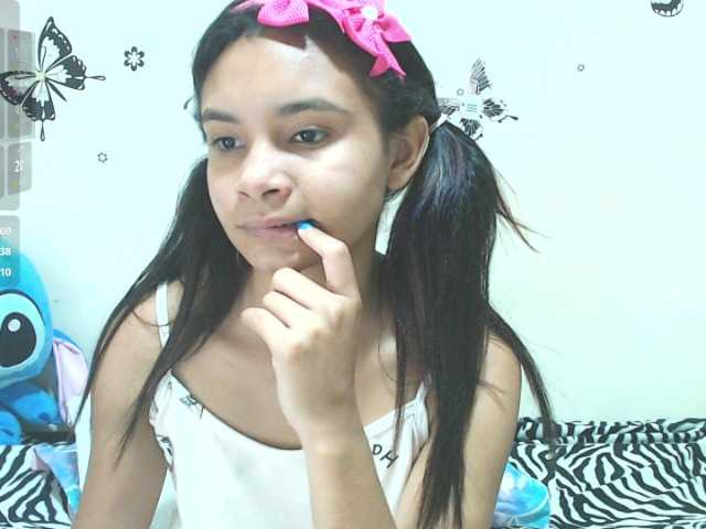 liz7skinny live cam on BongaCams