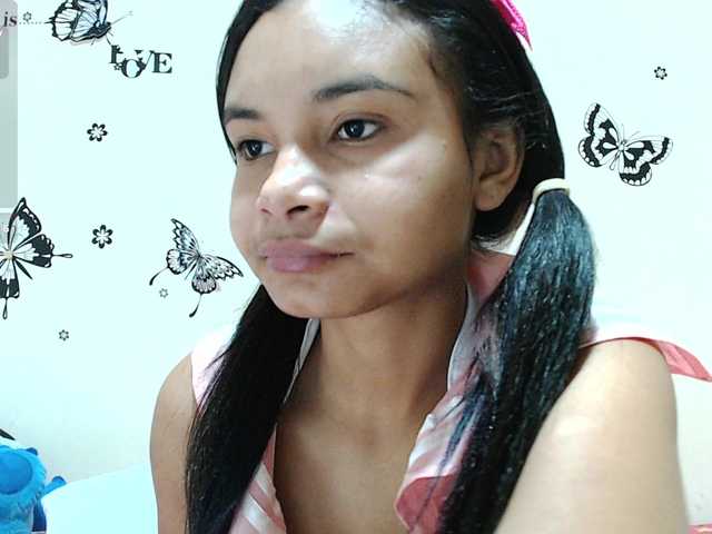 liz7skinny live cam on BongaCams