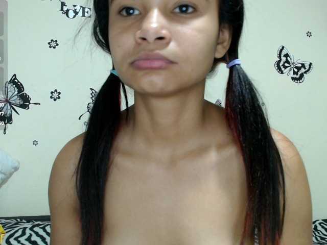 liz7skinny live cam on BongaCams