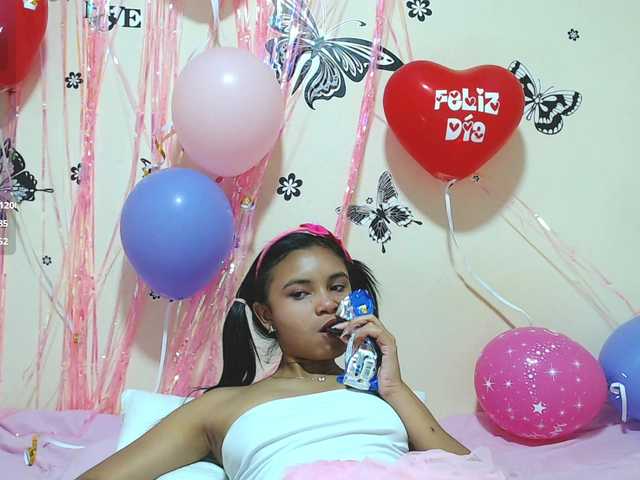 liz7skinny live cam on BongaCams