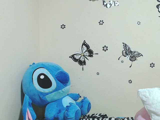 liz7skinny live cam on BongaCams
