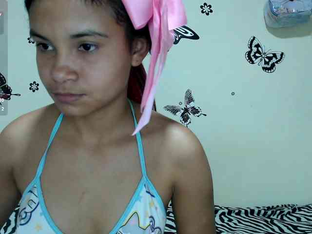 liz7skinny webcam