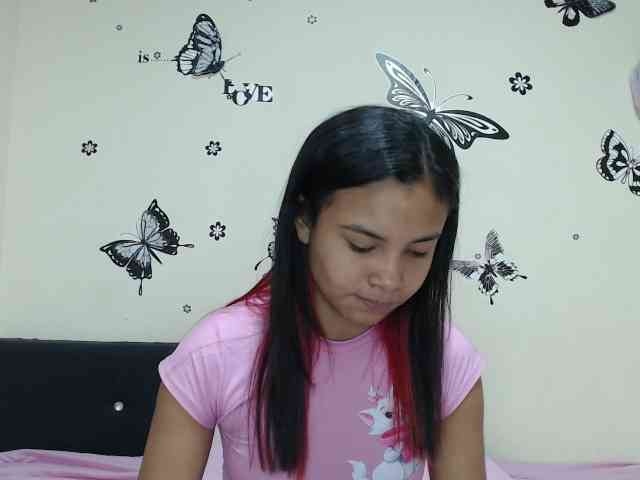 liz7skinny webcam
