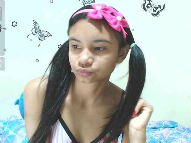 liz7skinny webcam