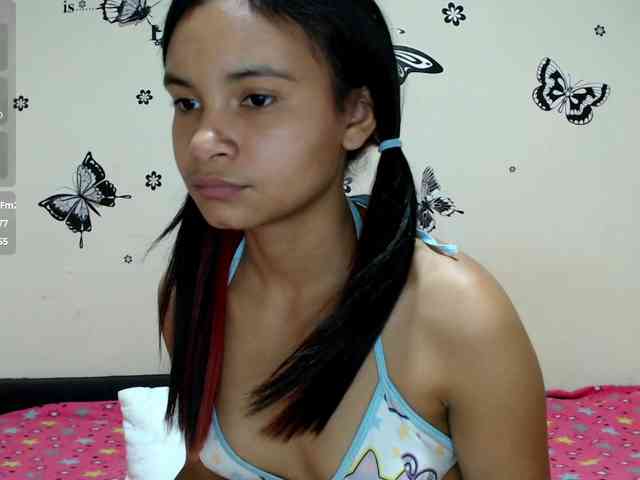 liz7skinny webcam