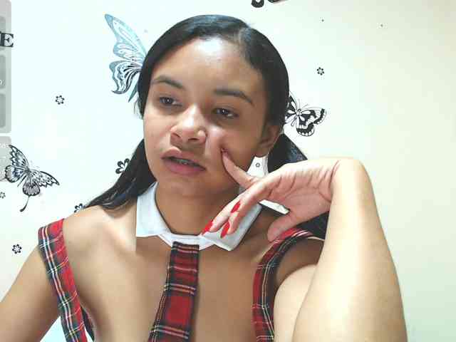 liz7skinny webcam