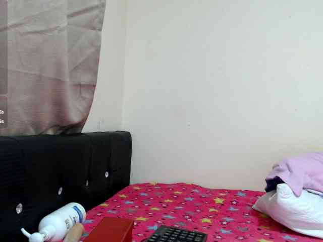 liz7skinny webcam