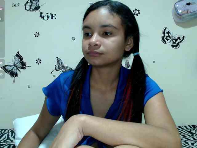liz7skinny webcam