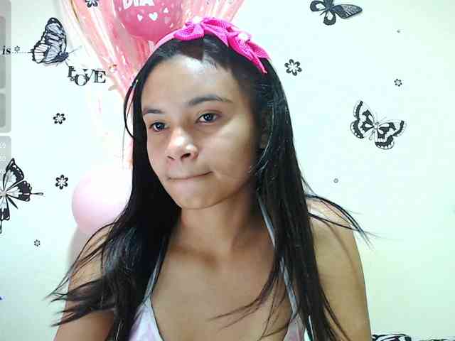 liz7skinny webcam