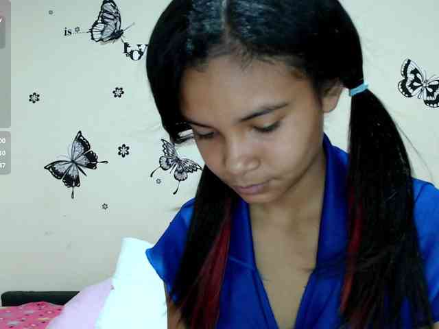 liz7skinny webcam