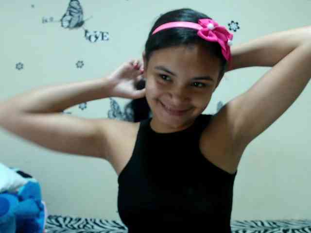 liz7skinny webcam