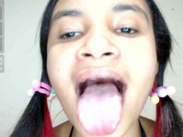 liz7skinny webcam