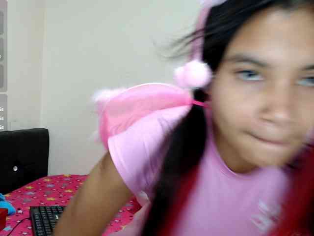 liz7skinny webcam