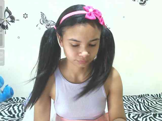 liz7skinny webcam