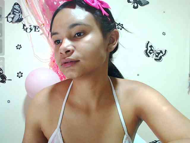 liz7skinny webcam