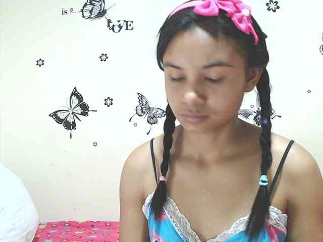 liz7skinny webcam