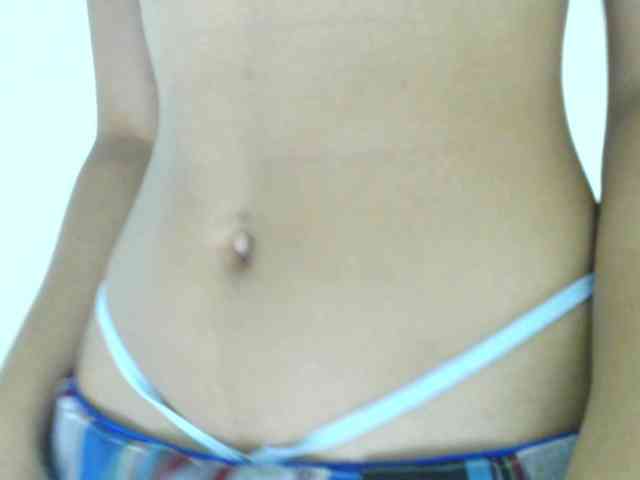 Model: liz7skinny