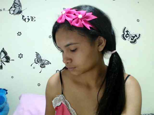 liz7skinny webcam