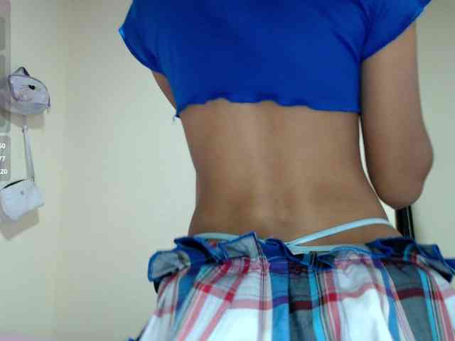 liz7skinny webcam