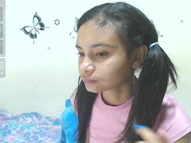 liz7skinny webcam