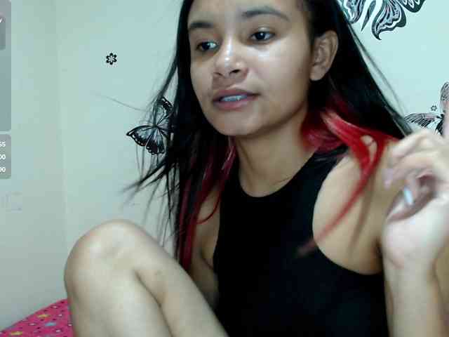 Model: liz7skinny