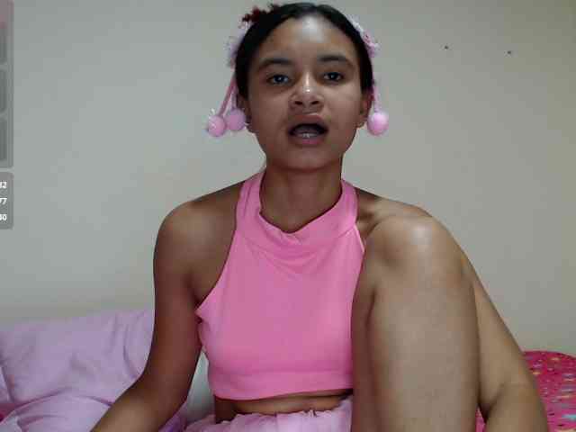 liz7skinny webcam