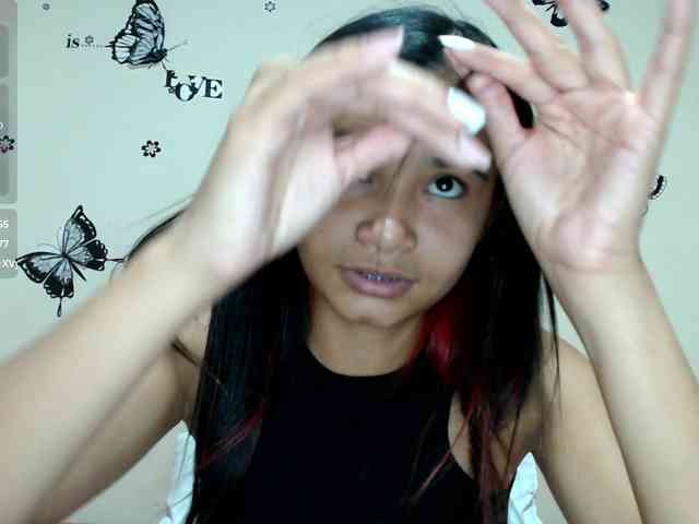 liz7skinny webcam