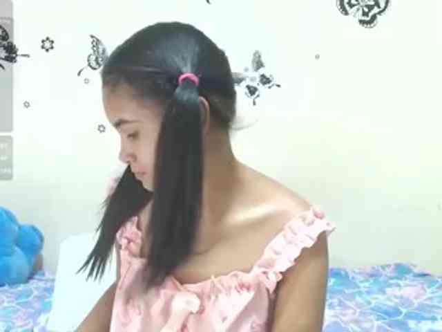 liz7skinny webcam