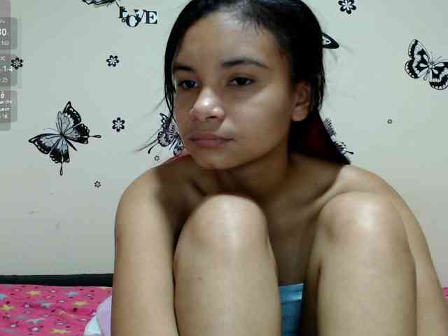 liz7skinny webcam