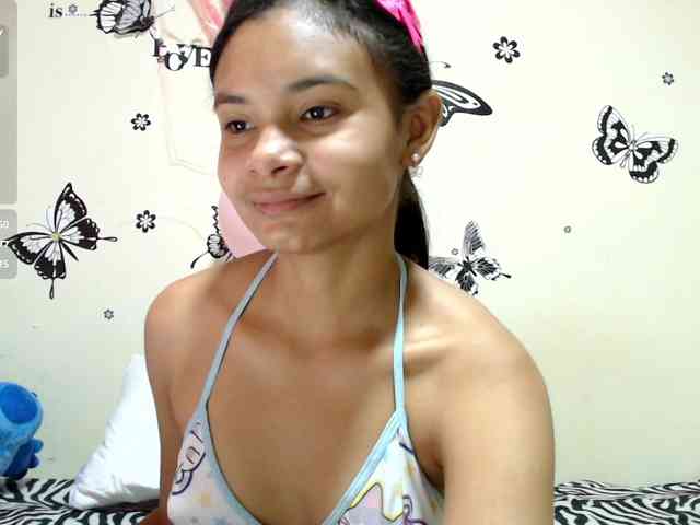 liz7skinny webcam