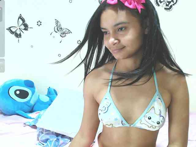 liz7skinny webcam