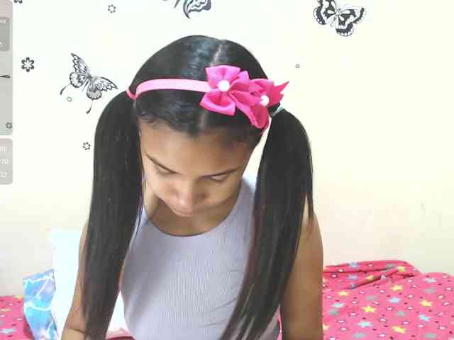 liz7skinny webcam
