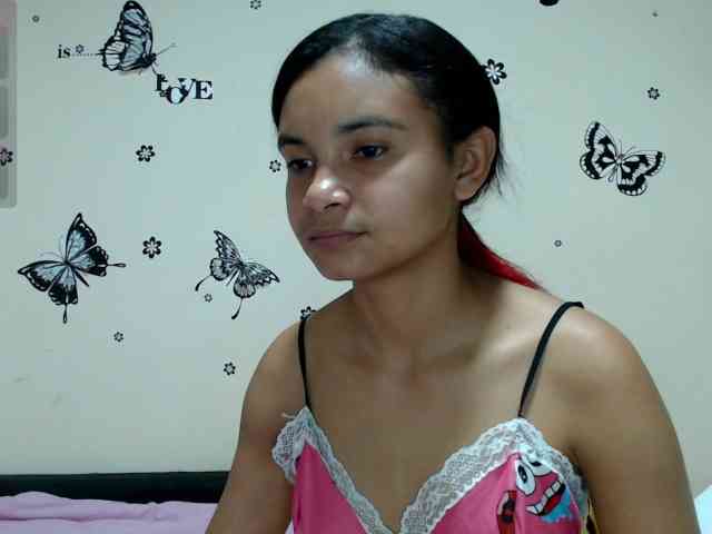 liz7skinny webcam