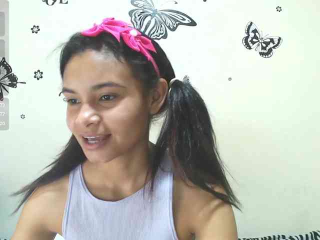 liz7skinny webcam