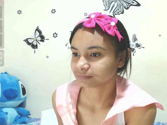 liz7skinny webcam