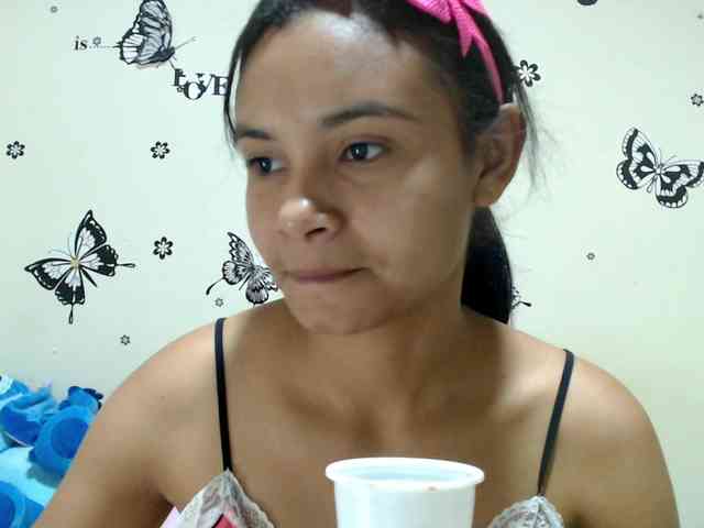 liz7skinny webcam