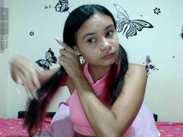 liz7skinny webcam