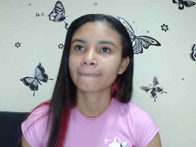 liz7skinny webcam