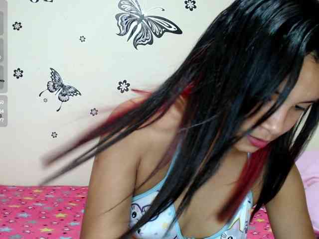 liz7skinny webcam